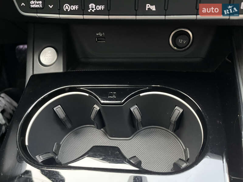 Седан Audi A4 2020 в Киеве фото 43 Седан Audi A4 2020 в Киеве