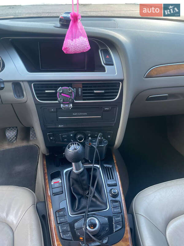 Седан Audi A4 2011 в Новояворовске фото 20 Седан Audi A4 2011 в Новояворовске