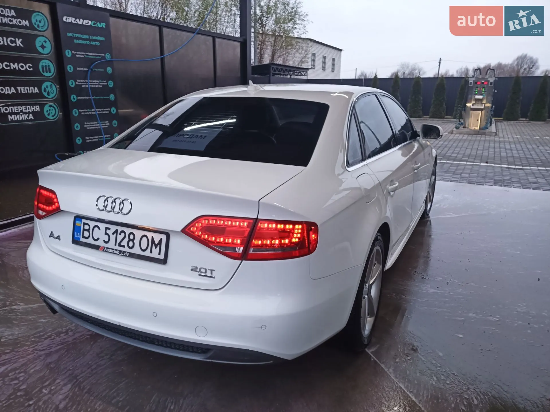 2011 Audi A4 - мініатюра 4