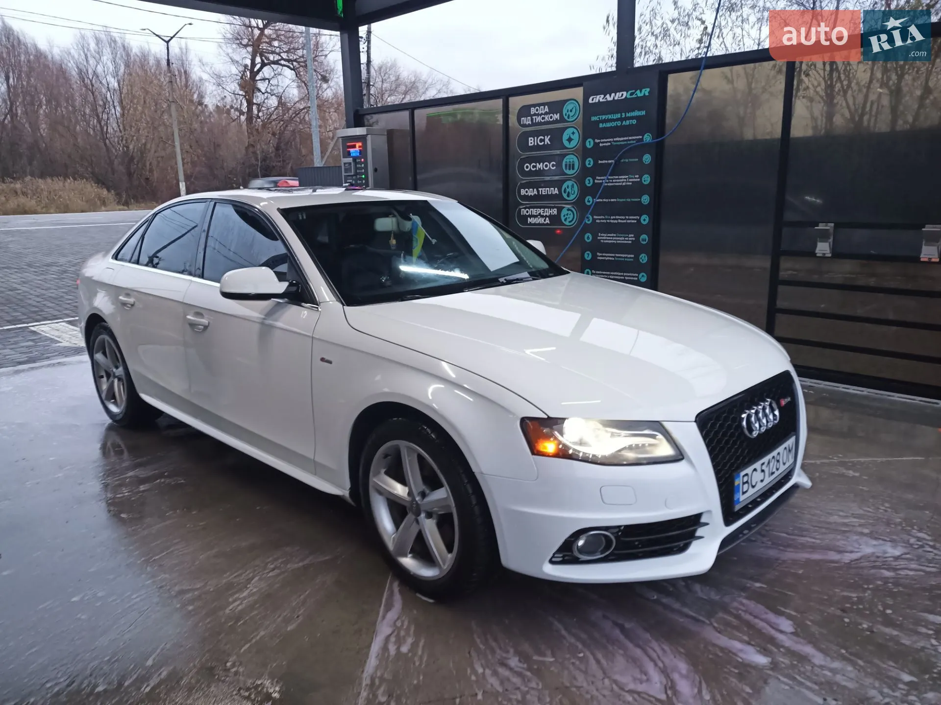 2011 Audi A4 - мініатюра 2