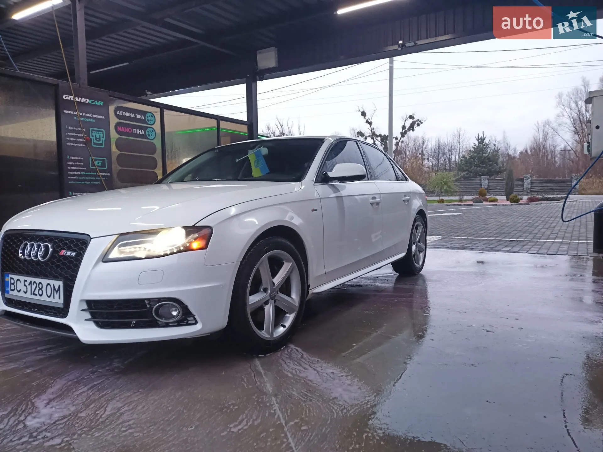 2011 Audi A4 - мініатюра 3