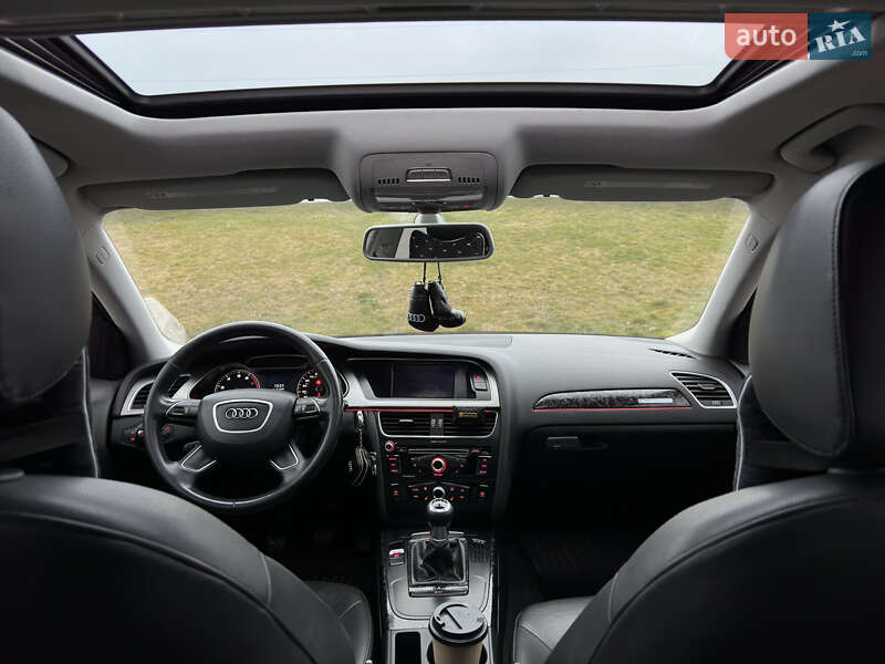 Седан Audi A4 2013 в Днепре