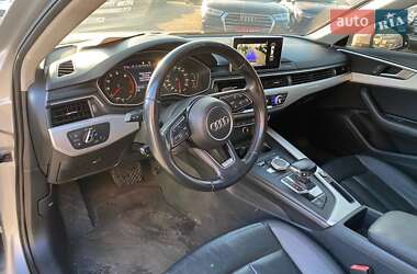 Седан Audi A4 2015 в Львове