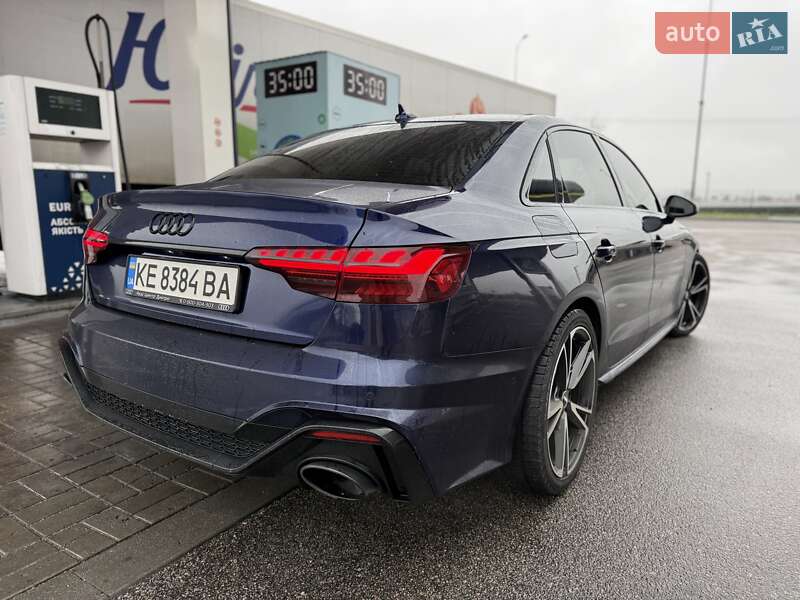 Седан Audi A4 2019 в Днепре