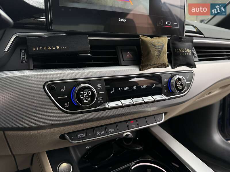 Седан Audi A4 2019 в Днепре