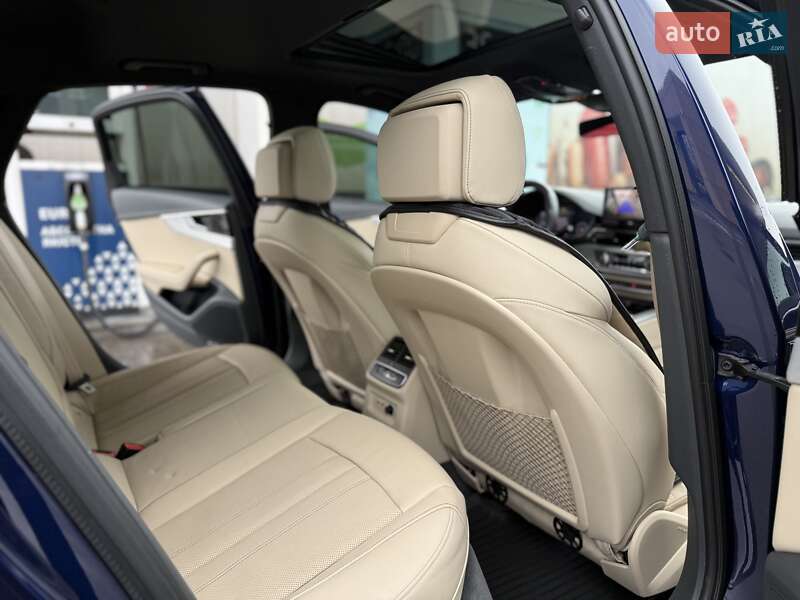 Седан Audi A4 2019 в Днепре