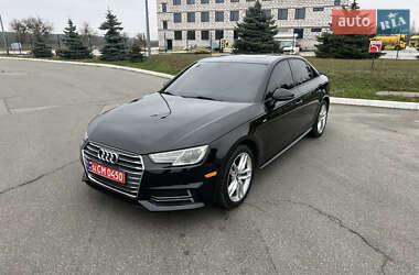Седан Audi A4 2017 в Буче