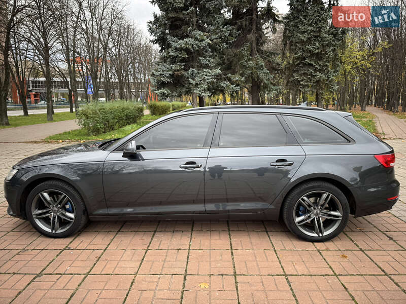 Универсал Audi A4 2016 в Киеве