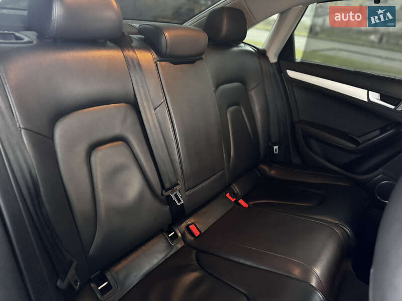 Седан Audi A4 2013 в Хмельницком