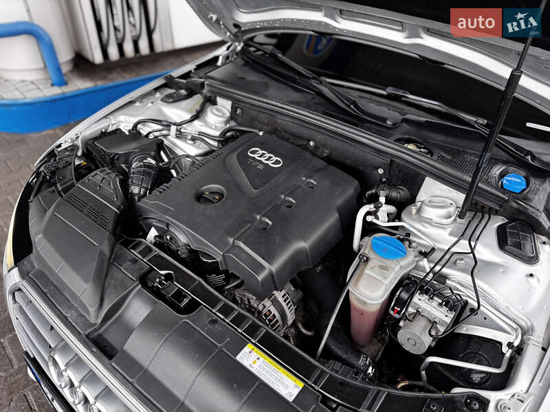 Седан Audi A4 2013 в Хмельницком