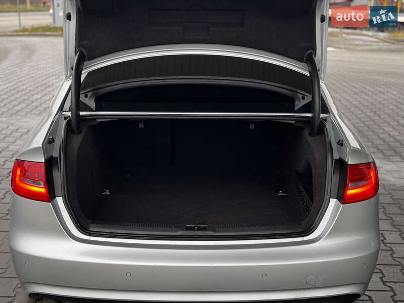 Седан Audi A4 2013 в Хмельницком