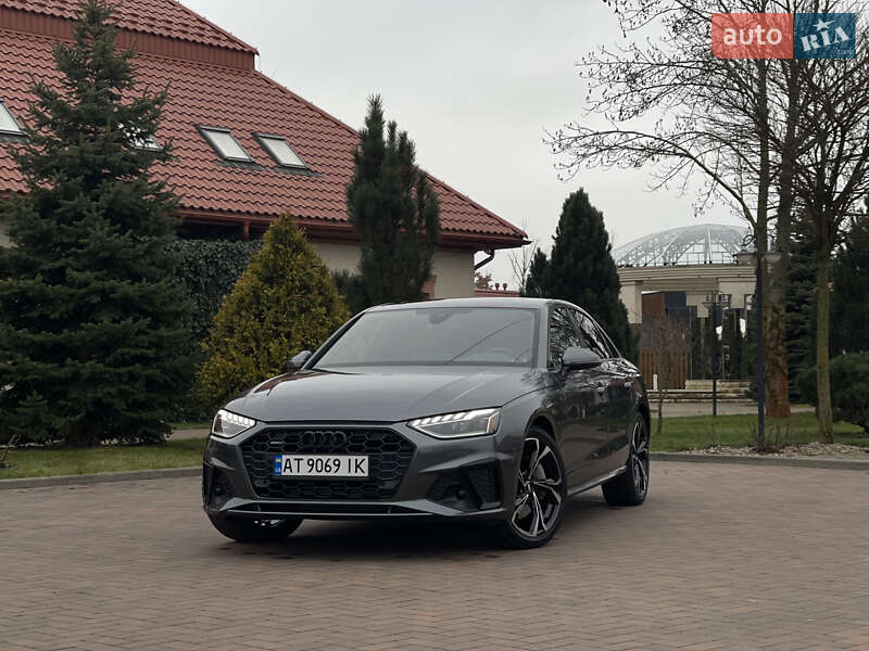 Седан Audi A4 2020 в Ивано-Франковске