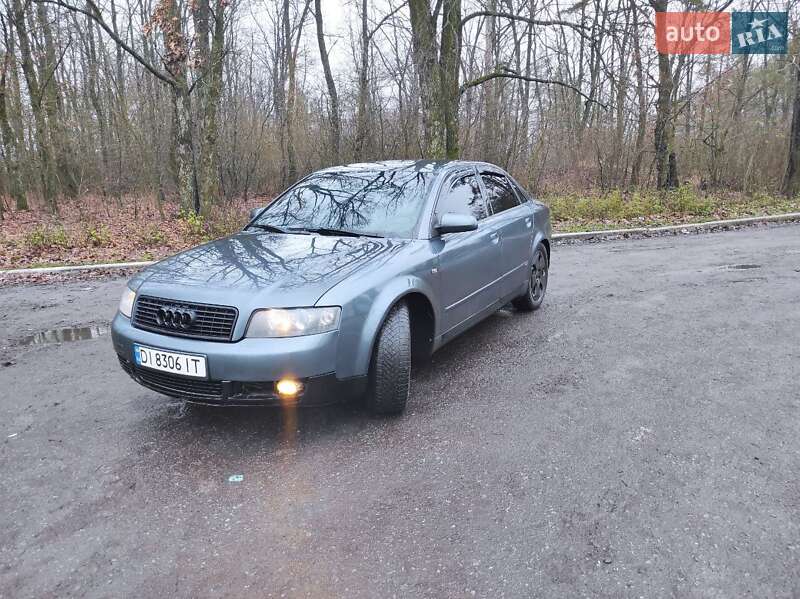 Седан Audi A4 2002 в Погребище