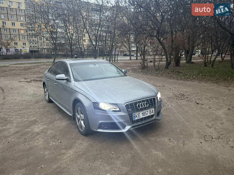 Audi A4 2011