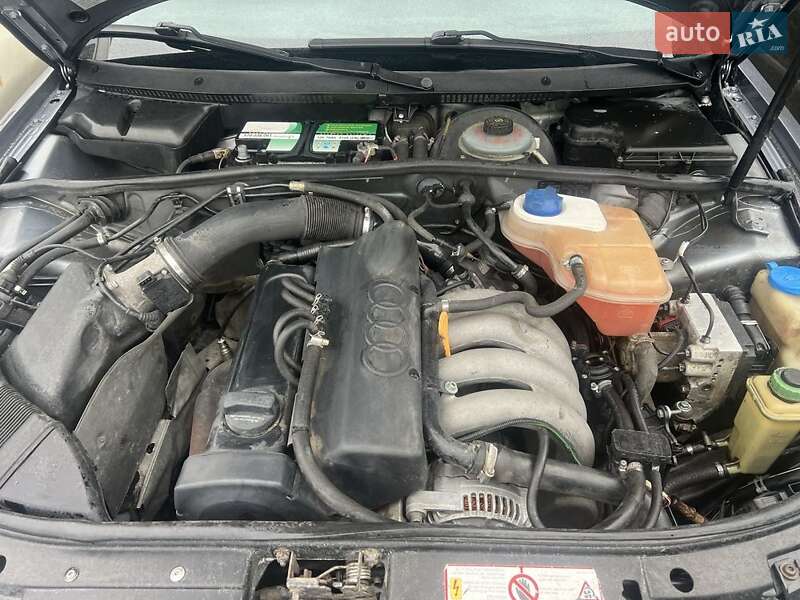 Седан Audi A4 1995 в Красилове фото 7 Седан Audi A4 1995 в Красилове