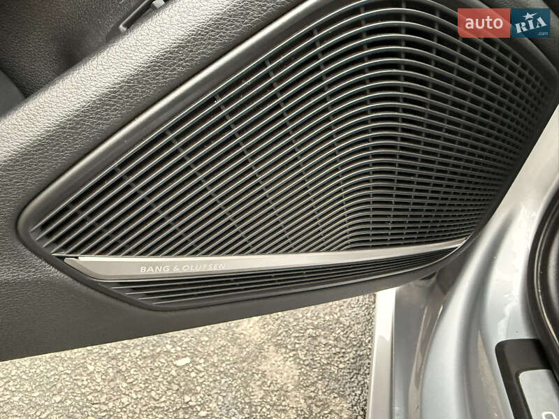 Седан Audi A4 2017 в Киеве