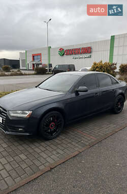 Седан Audi A4 2012 в Хусті