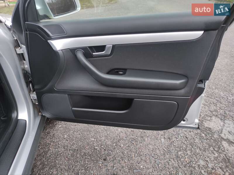 Седан Audi A4 2002 в Харькове