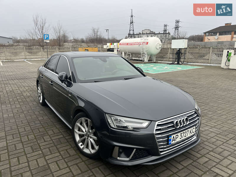 Audi A4 2018 Audi A4 2018