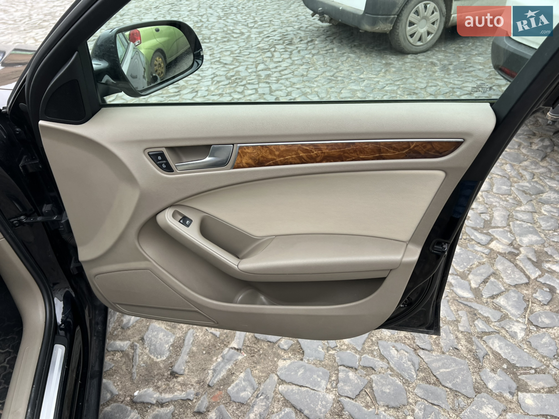 2010 Audi A4 - мініатюра 10