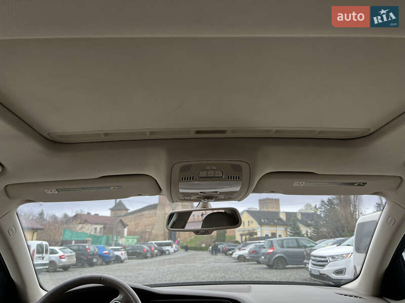 Седан Audi A4 2010 в Луцке