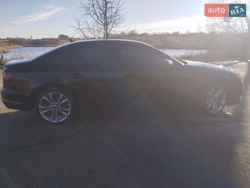 Седан Audi A4 2018 в Белой Церкви