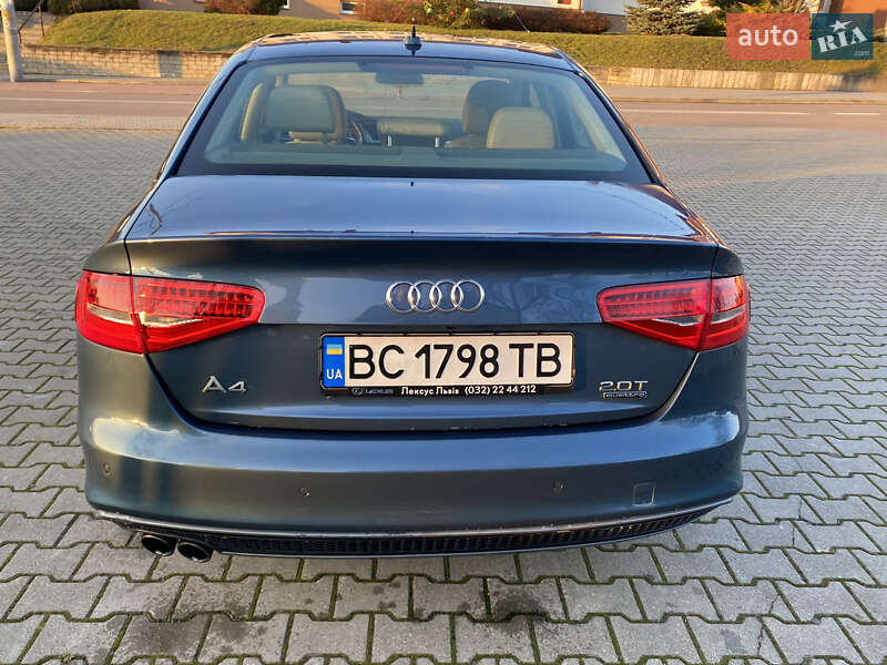 Седан Audi A4 2014 в Львове