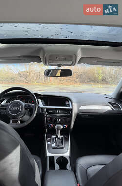 Седан Audi A4 2015 в Звягеле