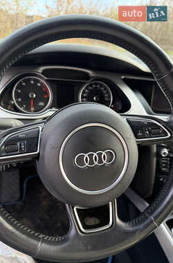Седан Audi A4 2015 в Звягеле