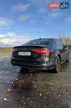 Седан Audi A4 2015 в Звягеле