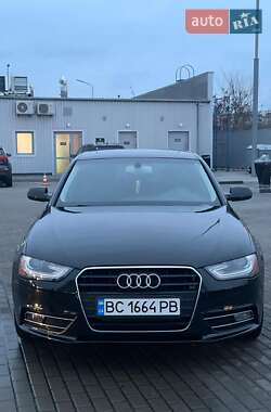 Седан Audi A4 2012 в Киеве