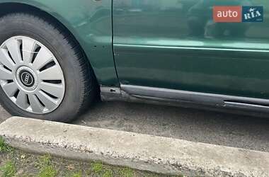 Седан Audi A4 2001 в Киеве