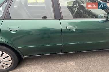 Седан Audi A4 2001 в Киеве