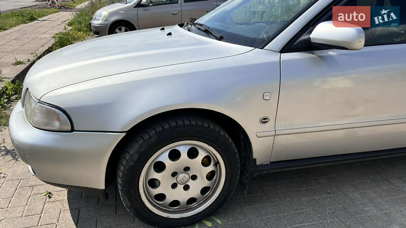 Седан Audi A4 1995 в Харькове фото 6 Седан Audi A4 1995 в Харькове