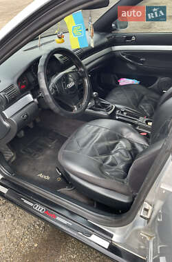 Седан Audi A4 1999 в Глыбокой