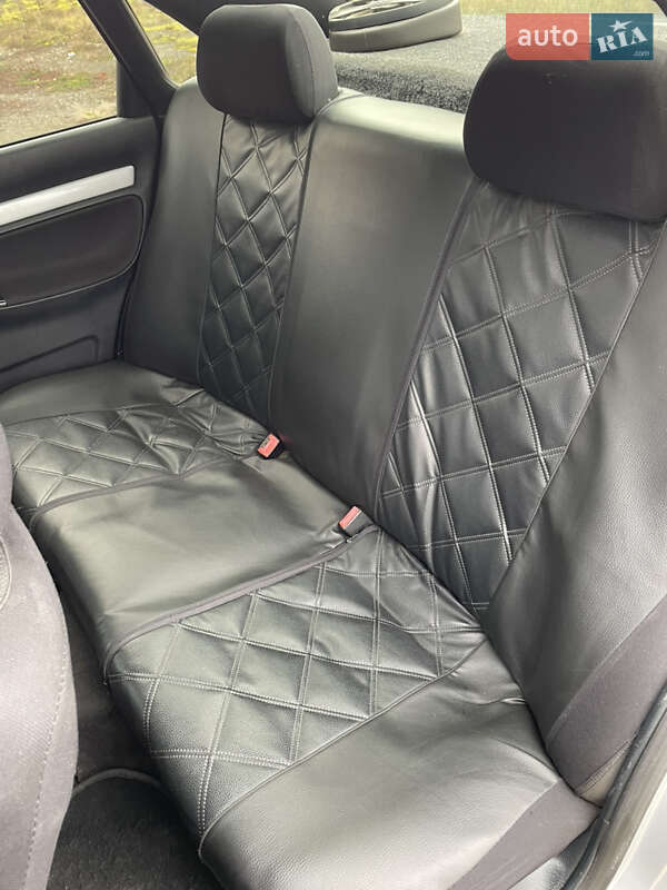 Седан Audi A4 1999 в Глыбокой