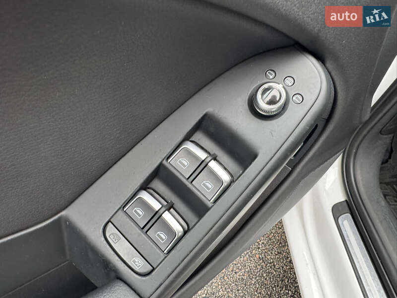 Седан Audi A4 2012 в Киеве фото 27 Седан Audi A4 2012 в Киеве