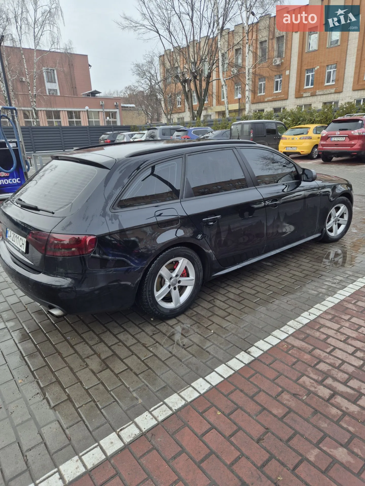 2010 Audi A4 - мініатюра 4