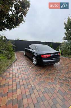 Седан Audi A4 2013 в Києві
