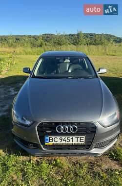 Седан Audi A4 2013 в Львове