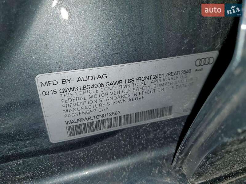 Седан Audi A4 2016 в Ивано-Франковске