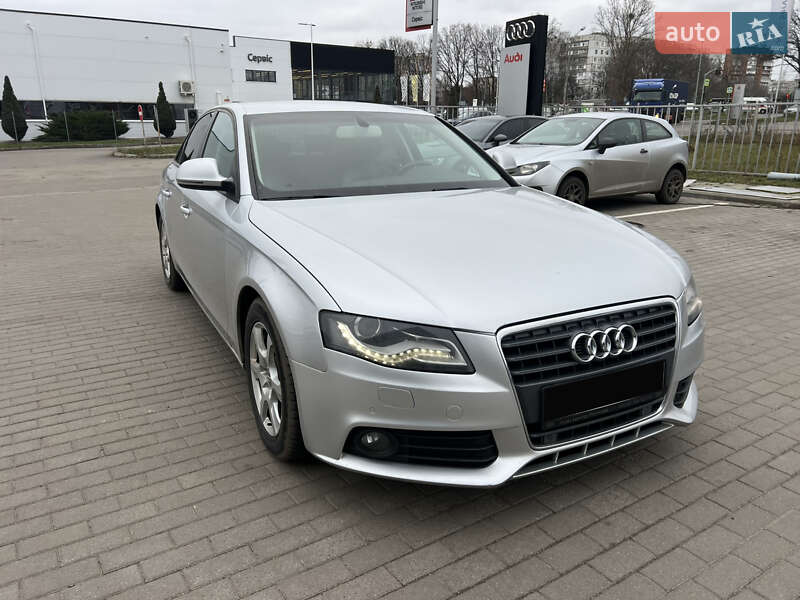 Седан Audi A4 2009 в Киеве