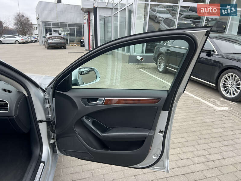 Седан Audi A4 2009 в Киеве