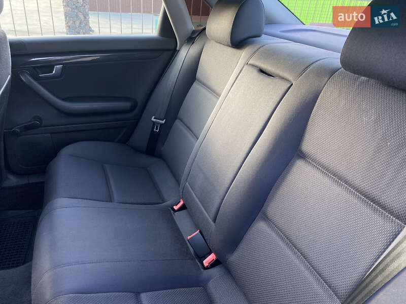 Седан Audi A4 2006 в Вознесенске