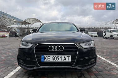 Седан Audi A4 2014 в Дніпрі