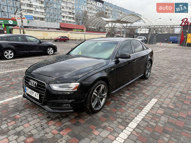 Седан Audi A4 2014 в Днепре