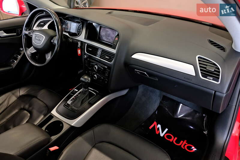 Седан Audi A4 2014 в Одесі