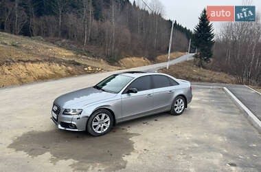 Седан Audi A4 2009 в Сходнице