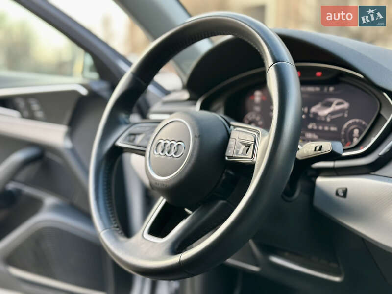 Седан Audi A4 2018 в Киеве