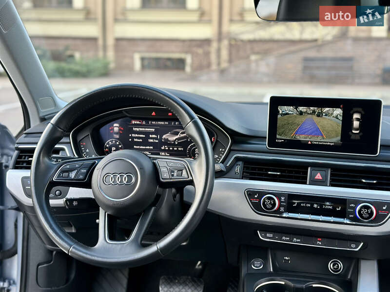 Седан Audi A4 2018 в Киеве